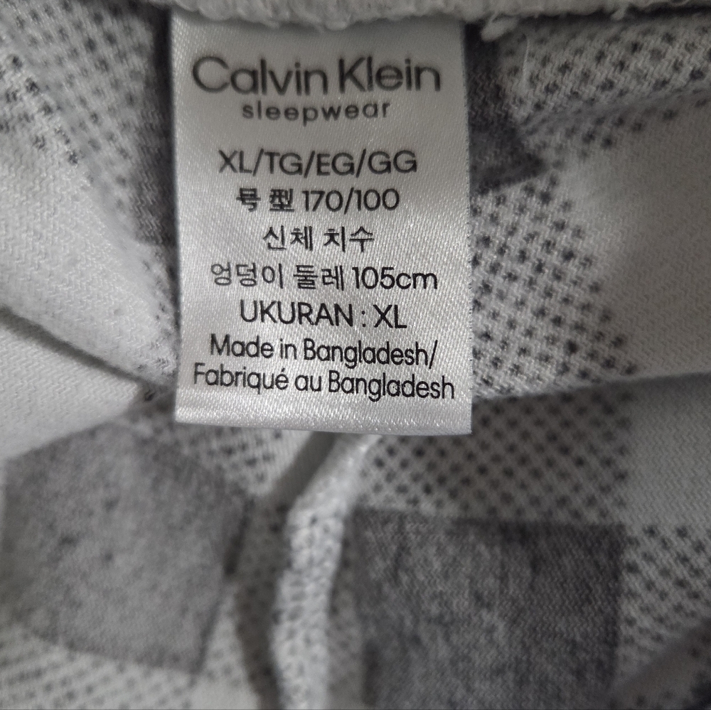 Calvin Klein Pajama Set Top & Drawstring Pants Size X-Large - Picture 9 of 9